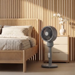 Ventilateur à circulation d'air HOMCOM sur pied avec 3 Vitesse 3 Mode et télécommande, 9 Pouces, Gris