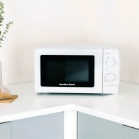 Hamilton Beach 20L Tavallinen valkoinen mikroaaltouuni